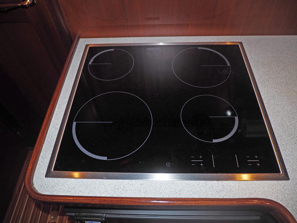 Fore ship, Accommodation